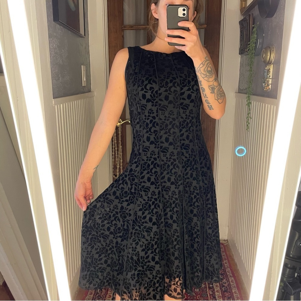 ✨Vintage Black Velour Rose Dress